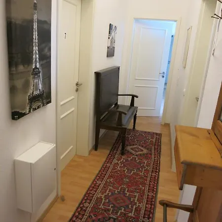 Haus Merlin * سولينجين
