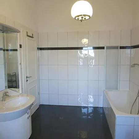 Haus Merlin بيت ضيافة *