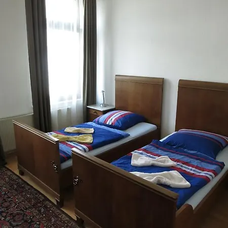 بيت ضيافة Haus Merlin سولينجين
